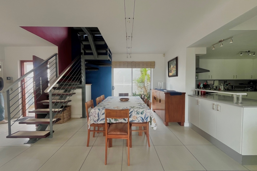To Let 4 Bedroom Property for Rent in Tamboerskloof Western Cape